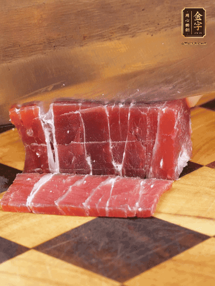 亿万28
飘香火腿块切片，温水浸泡5分钟